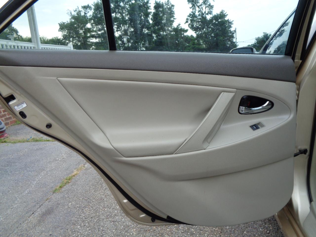 Toyota Camry  2011