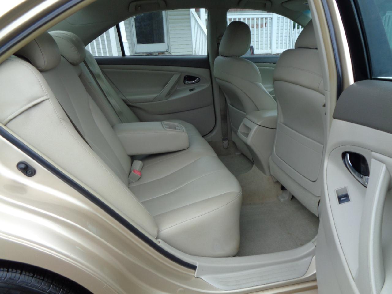 Toyota Camry  2011
