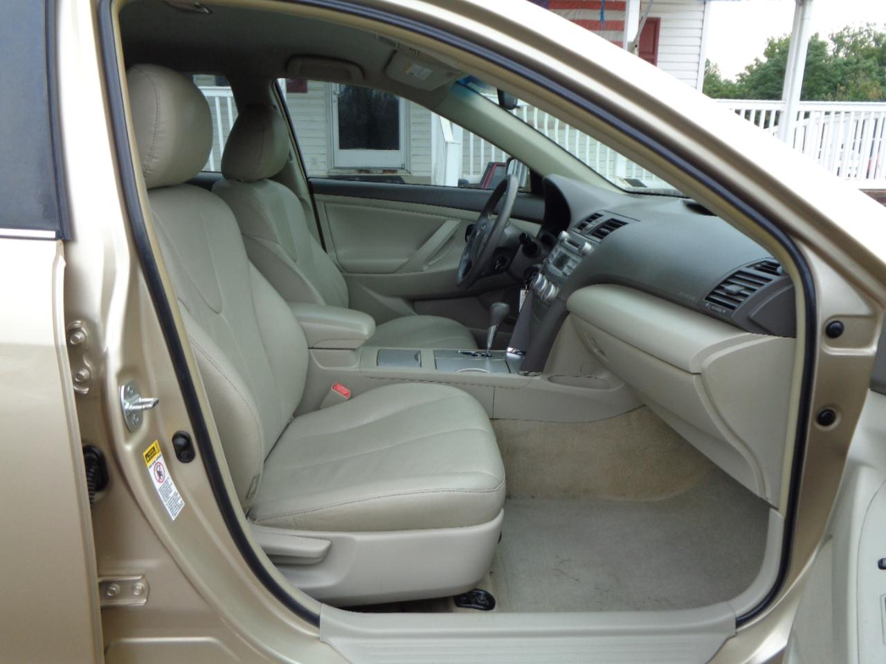 Toyota Camry  2011