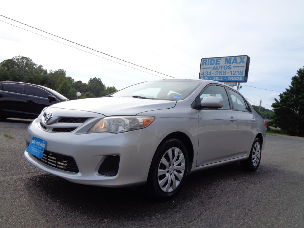 Toyota Corolla  2012