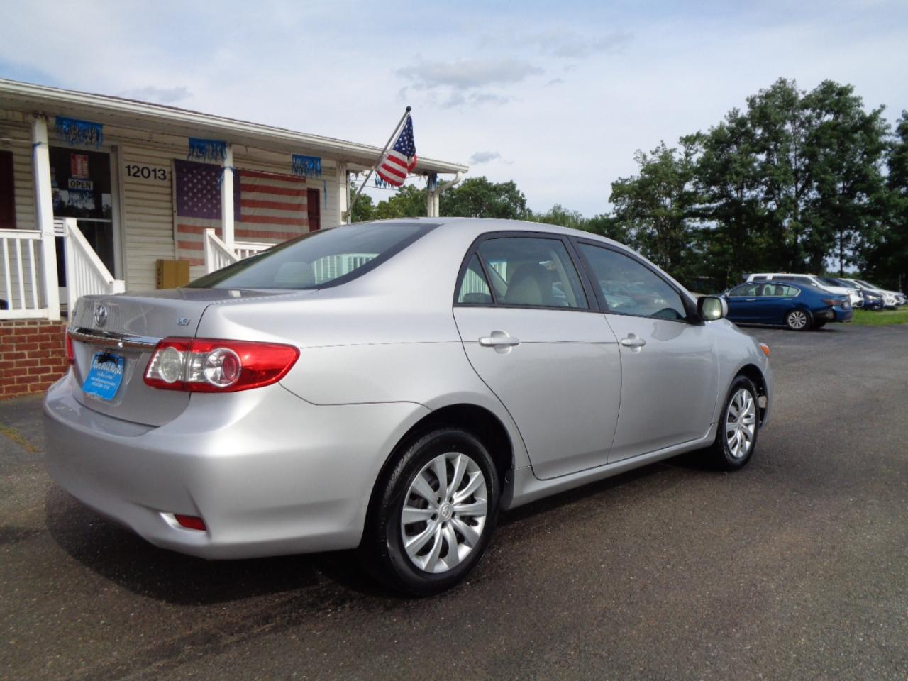 Toyota Corolla  2012