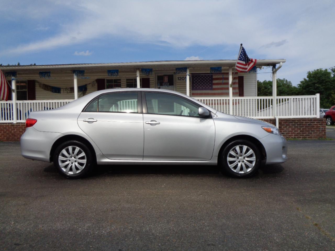 Toyota Corolla  2012