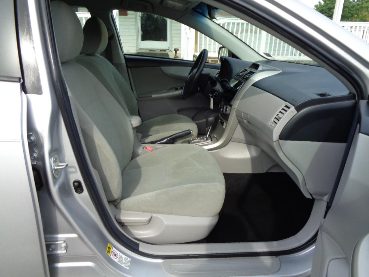 Toyota Corolla  2012