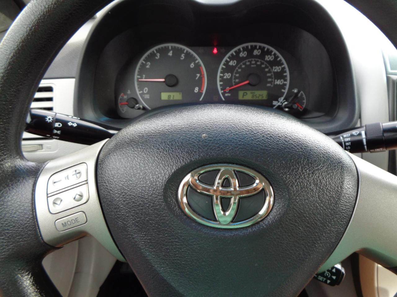 Toyota Corolla  2012