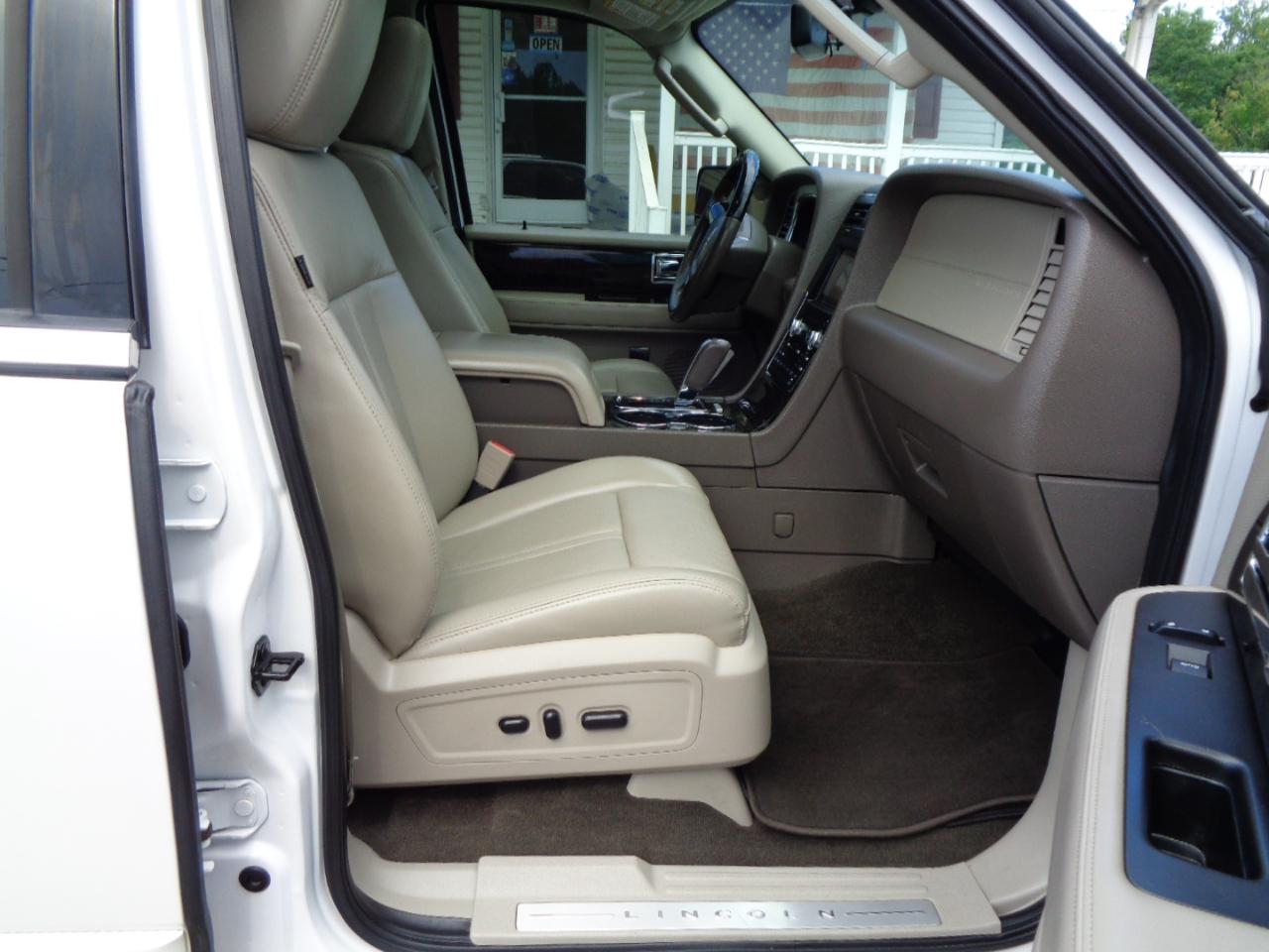 Lincoln Navigator Select 2017