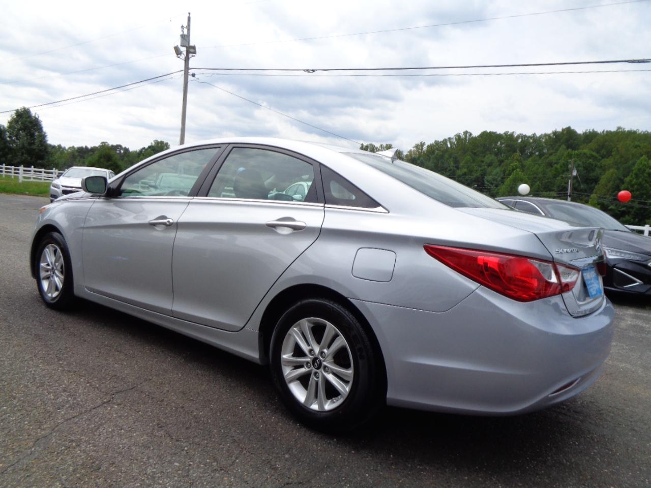 Hyundai Sonata 4dr Sdn 2.4L Auto GLS PZEV 2013