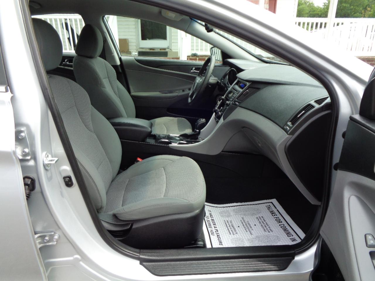 Hyundai Sonata 4dr Sdn 2.4L Auto GLS PZEV 2013