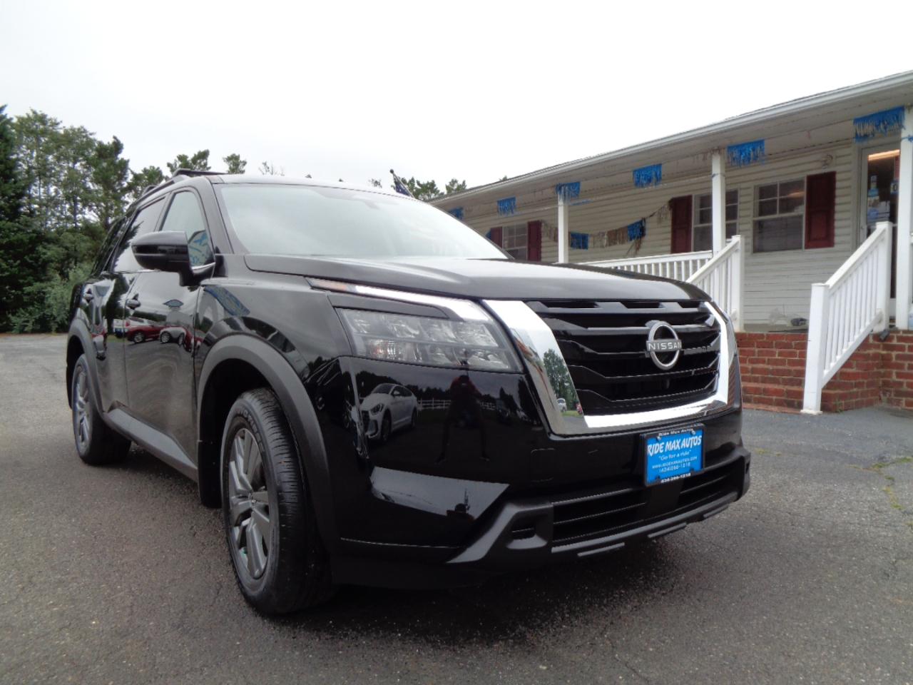 Nissan Pathfinder SV 4WD 2024