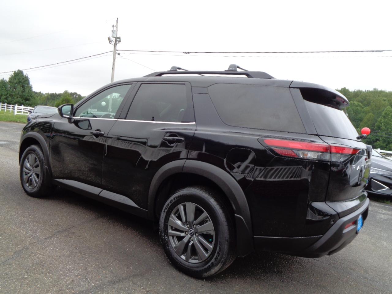Nissan Pathfinder SV 4WD 2024