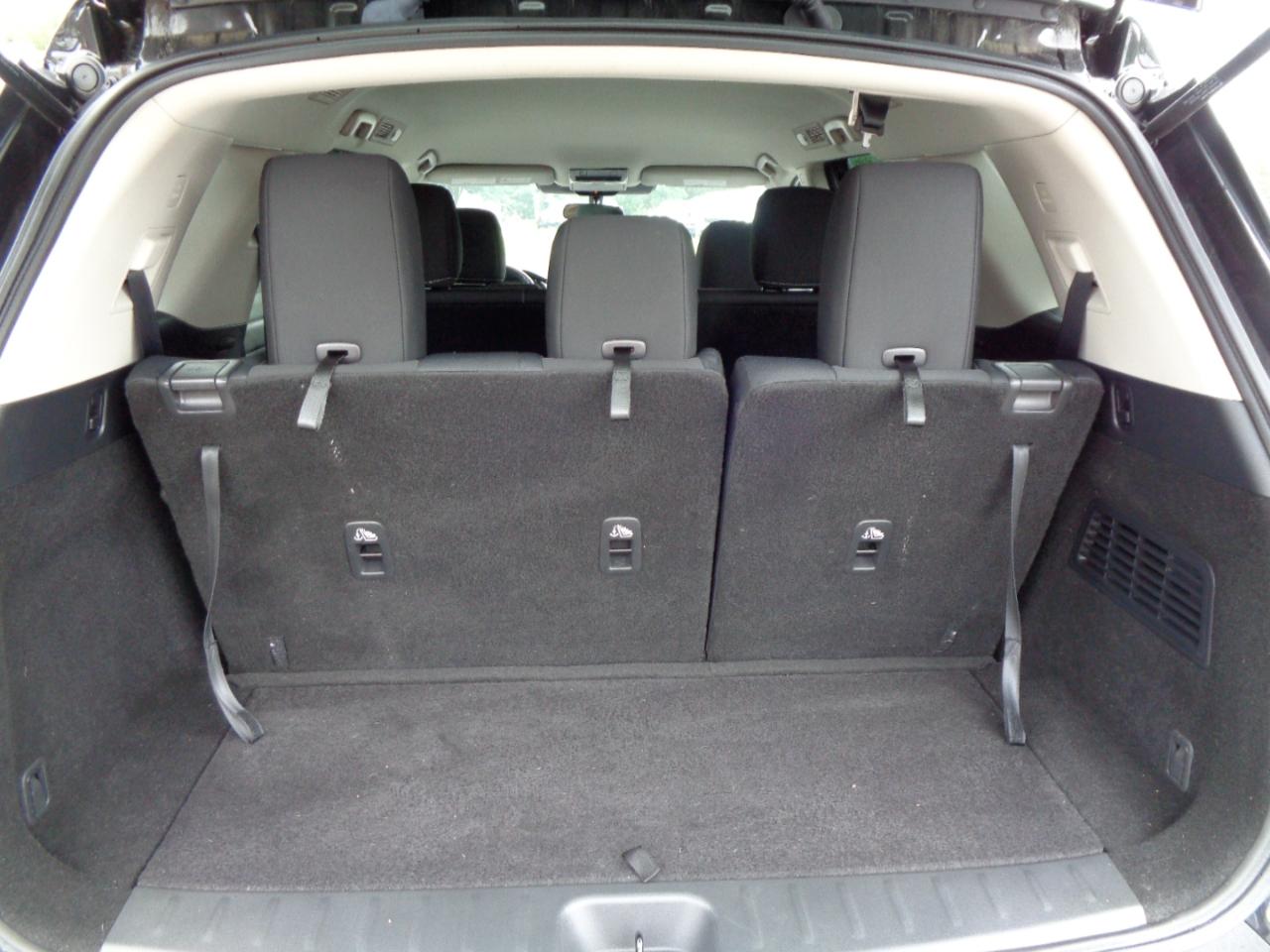 Nissan Pathfinder SV 4WD 2024
