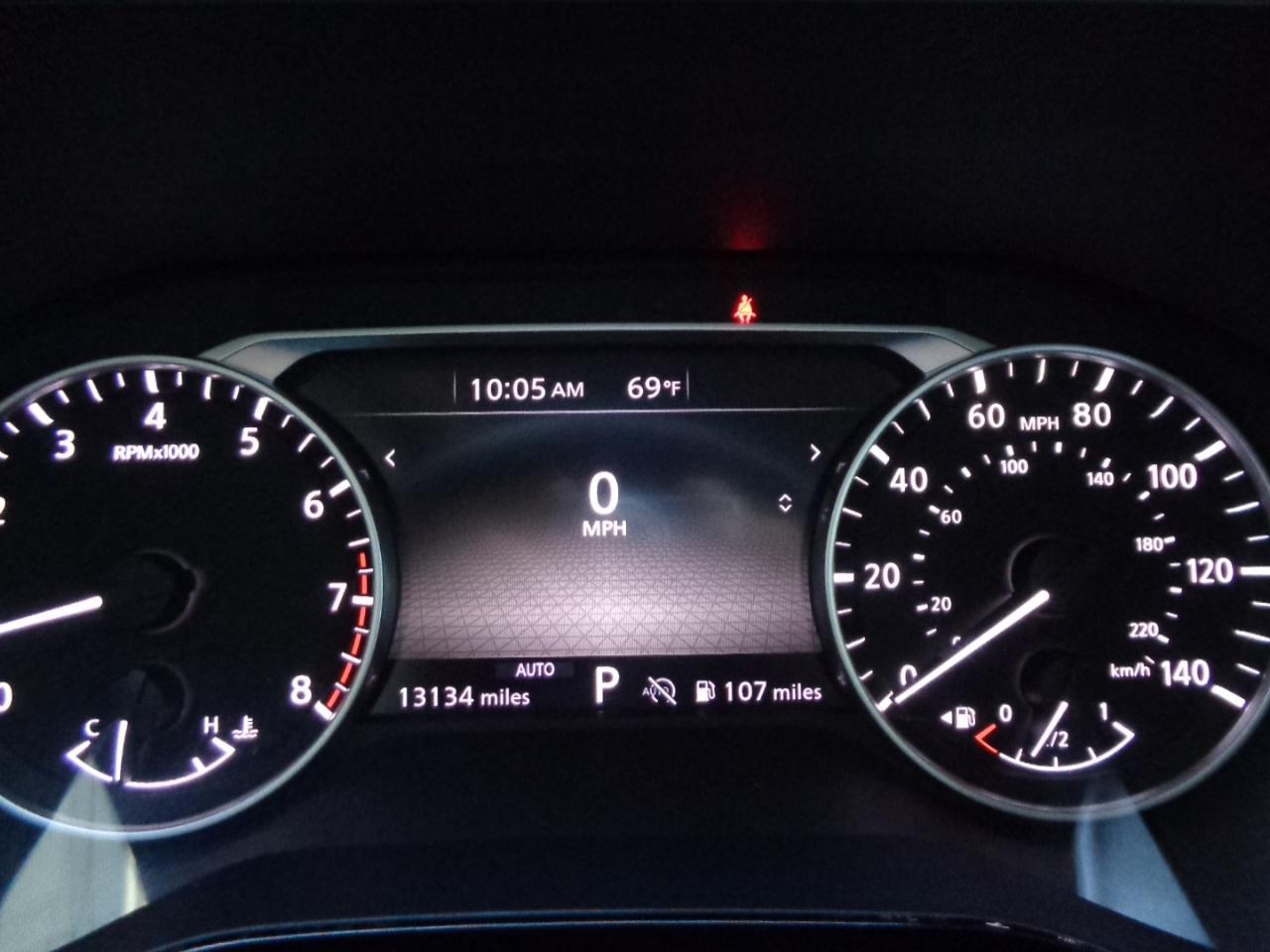 Nissan Pathfinder SV 4WD 2024