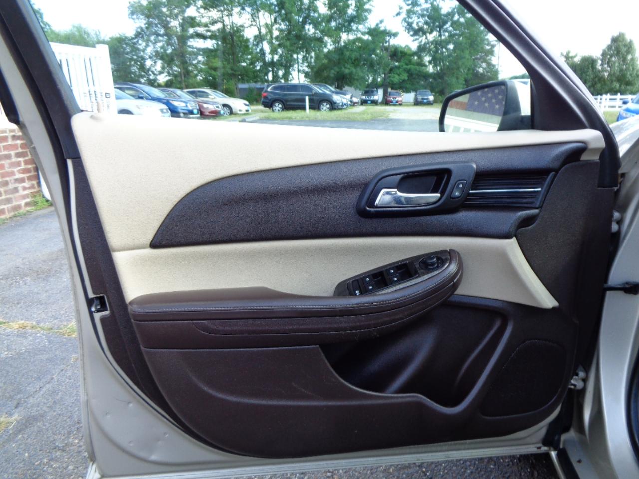 Chevrolet Malibu 4dr Sdn LT w/1LT 2014