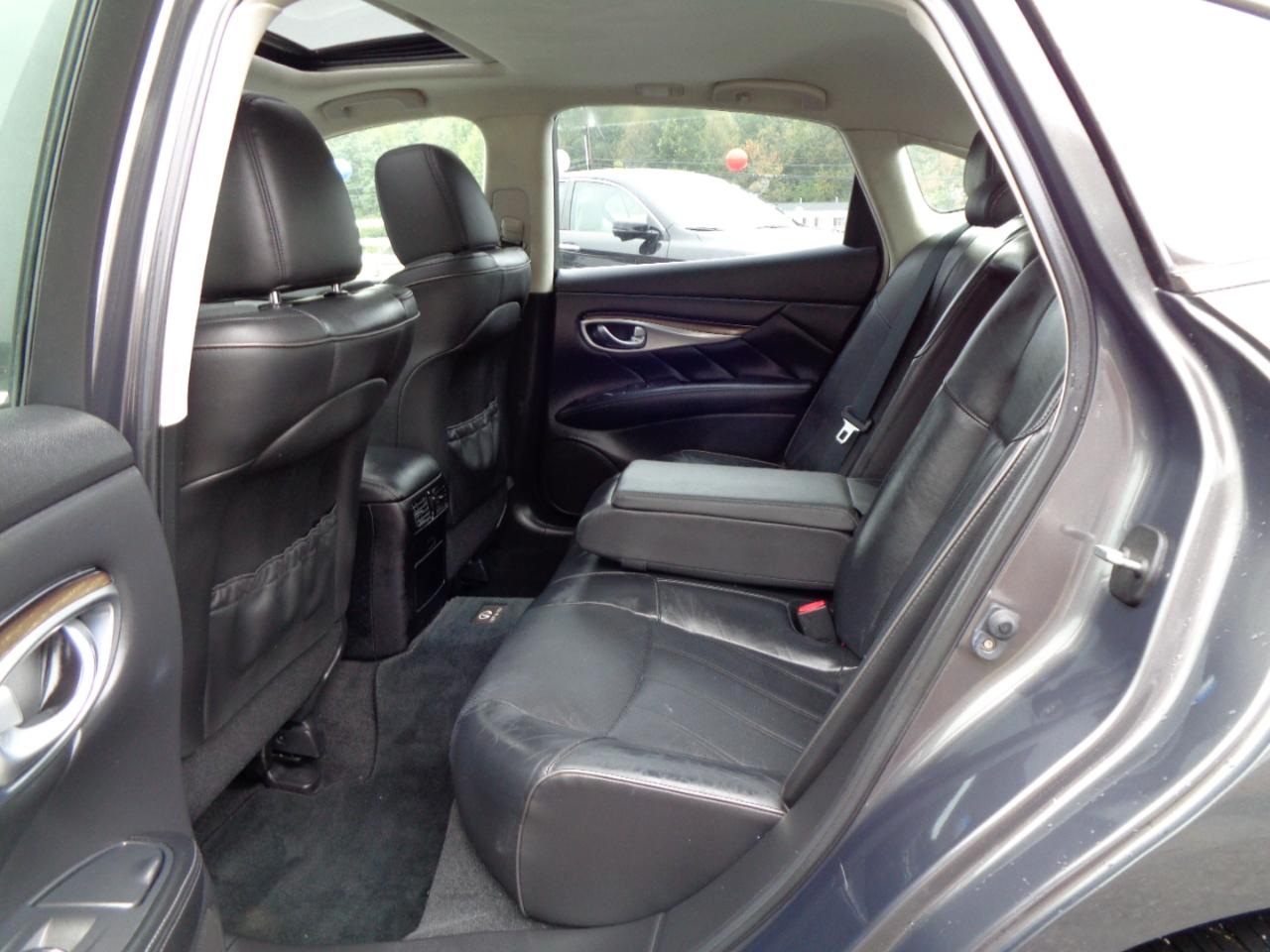 Infiniti M37 4dr Sdn AWD 2013
