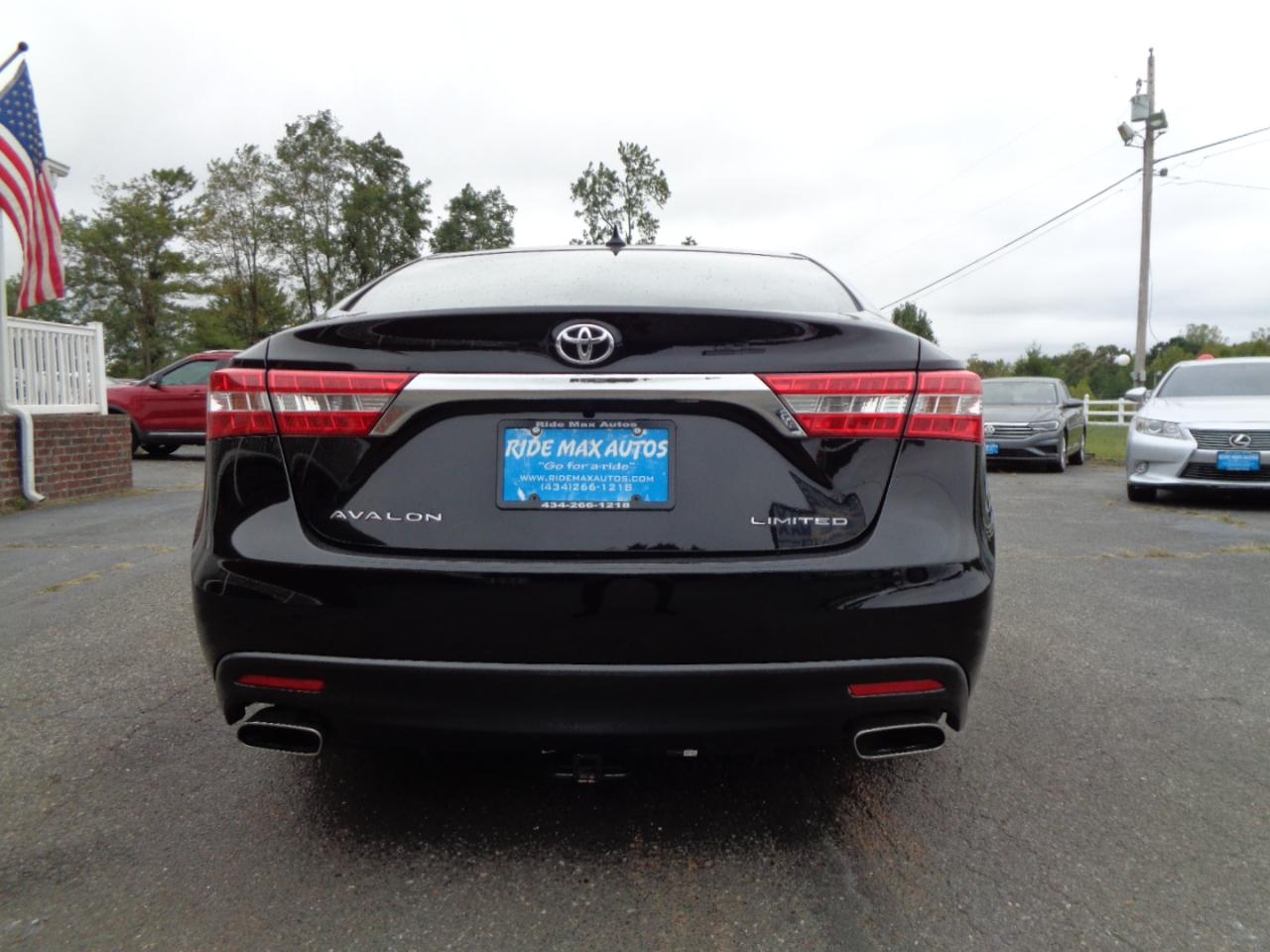 Toyota Avalon  2015