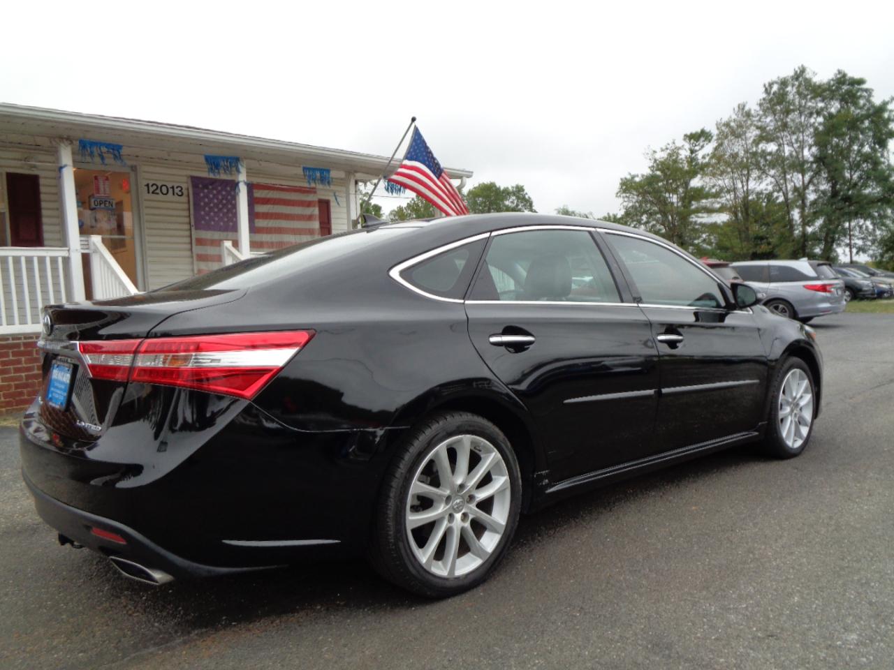 Toyota Avalon  2015