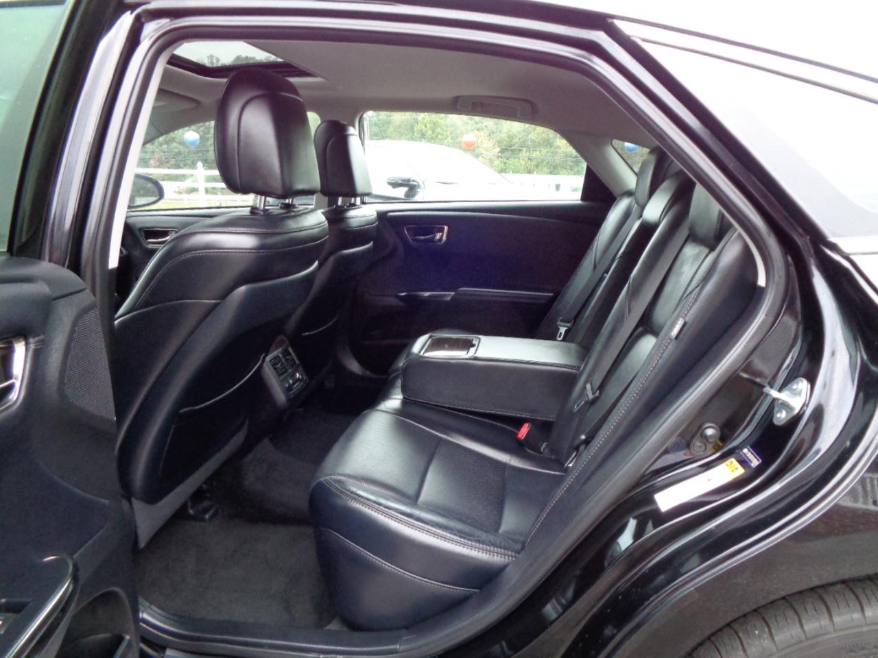 Toyota Avalon  2015