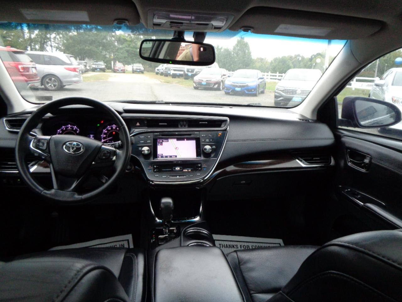 Toyota Avalon  2015
