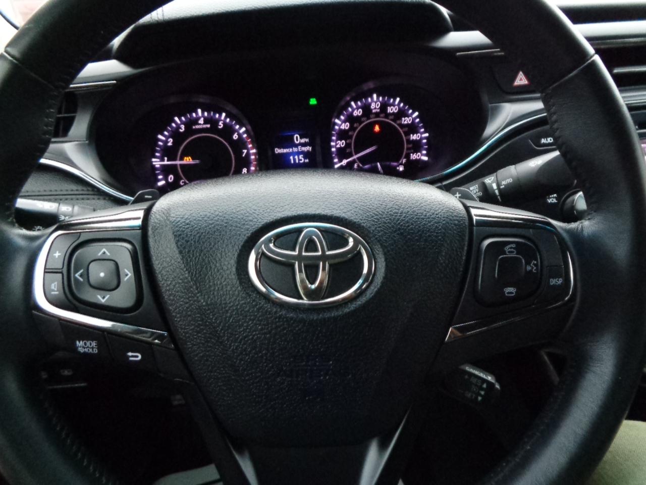 Toyota Avalon  2015