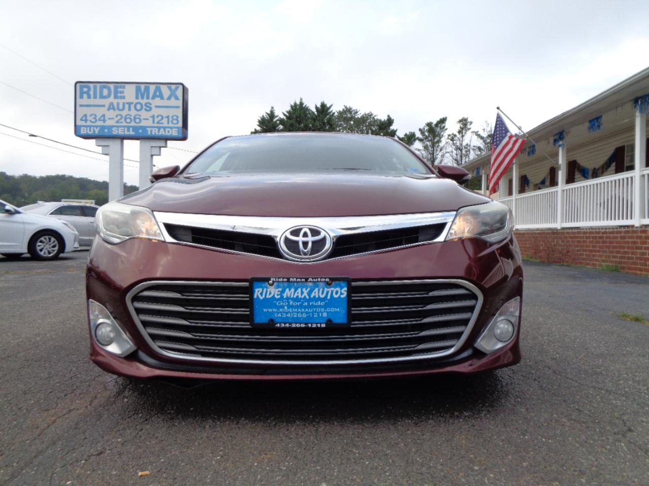 Toyota Avalon  2013