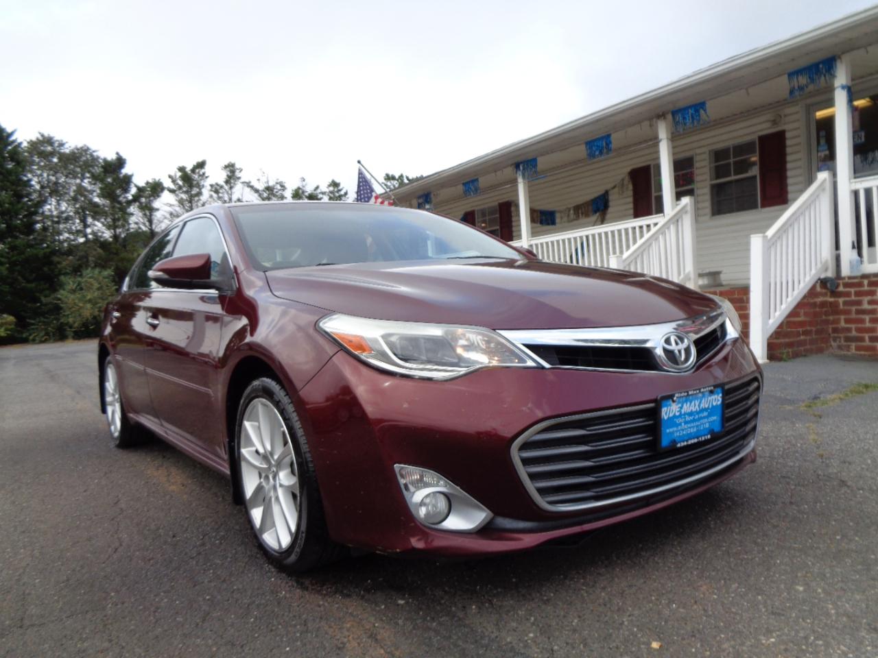 Toyota Avalon  2013