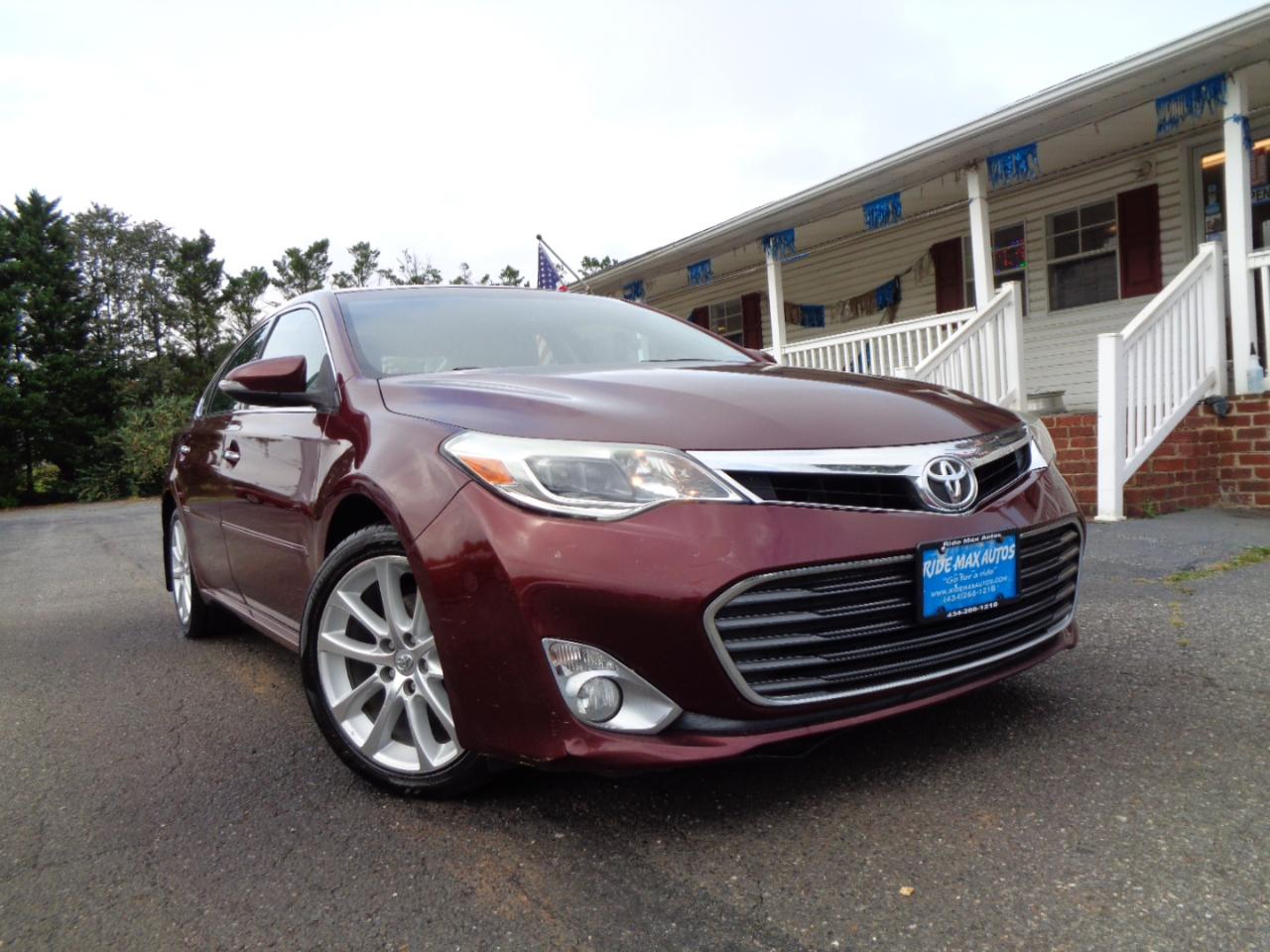 Toyota Avalon  2013
