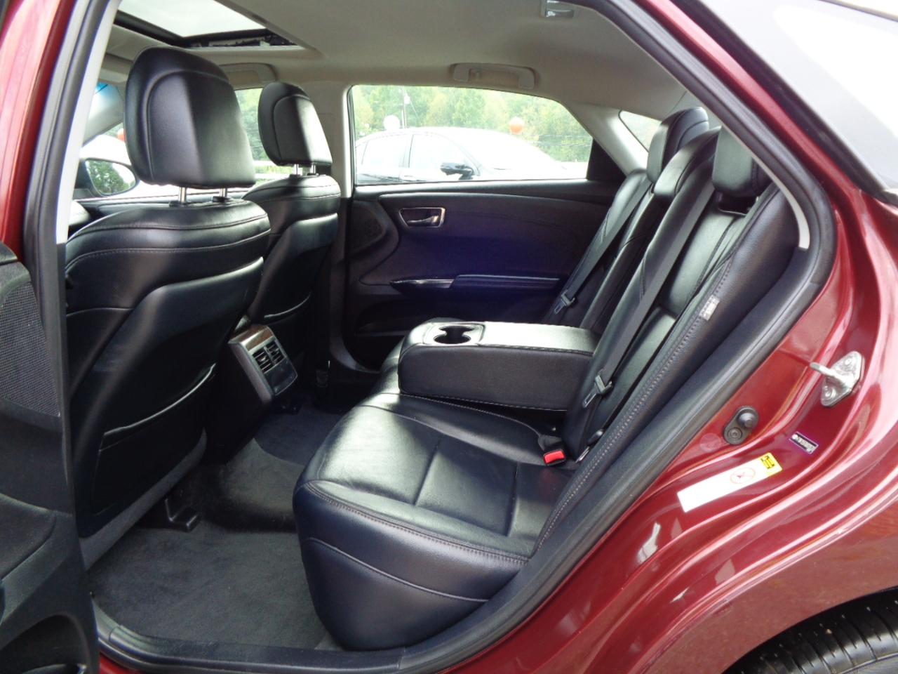 Toyota Avalon  2013