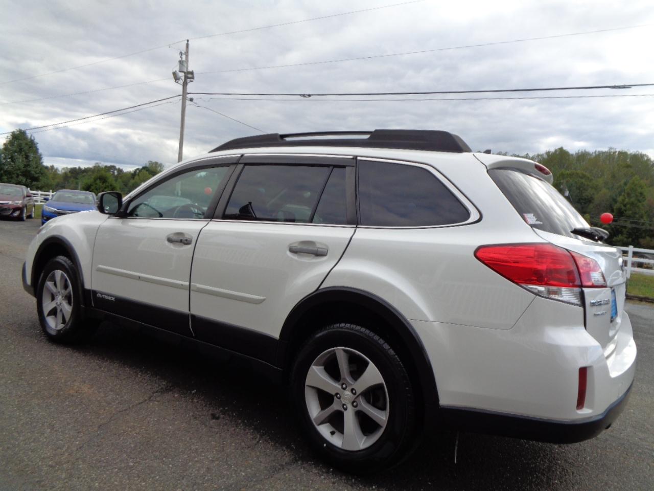Subaru Outback 4dr Wgn H4 Auto 2.5i Limited 2014