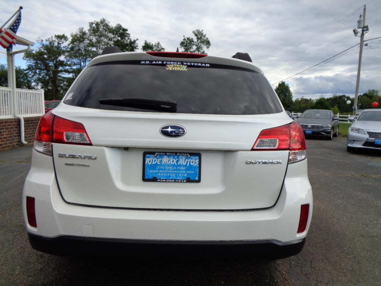 Subaru Outback 4dr Wgn H4 Auto 2.5i Limited 2014