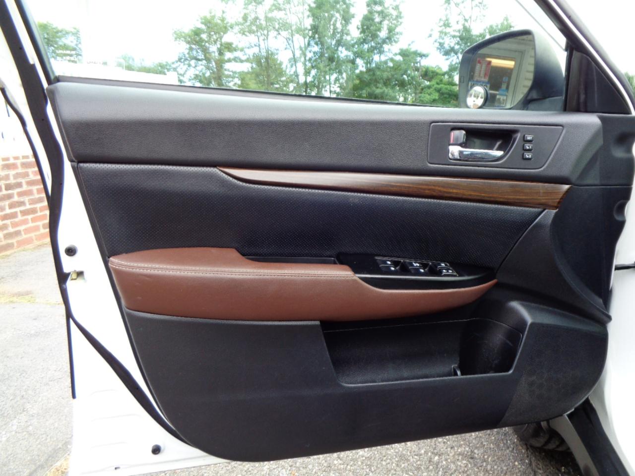 Subaru Outback 4dr Wgn H4 Auto 2.5i Limited 2014