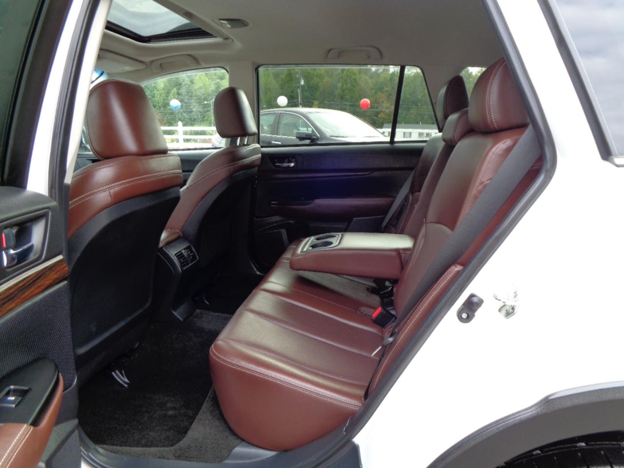 Subaru Outback 4dr Wgn H4 Auto 2.5i Limited 2014