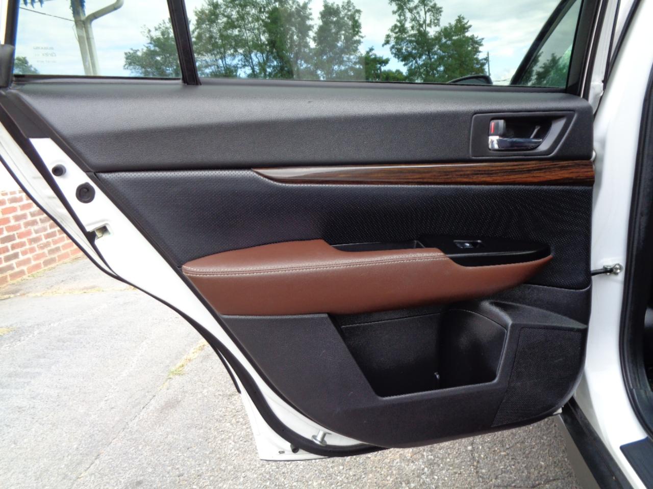 Subaru Outback 4dr Wgn H4 Auto 2.5i Limited 2014