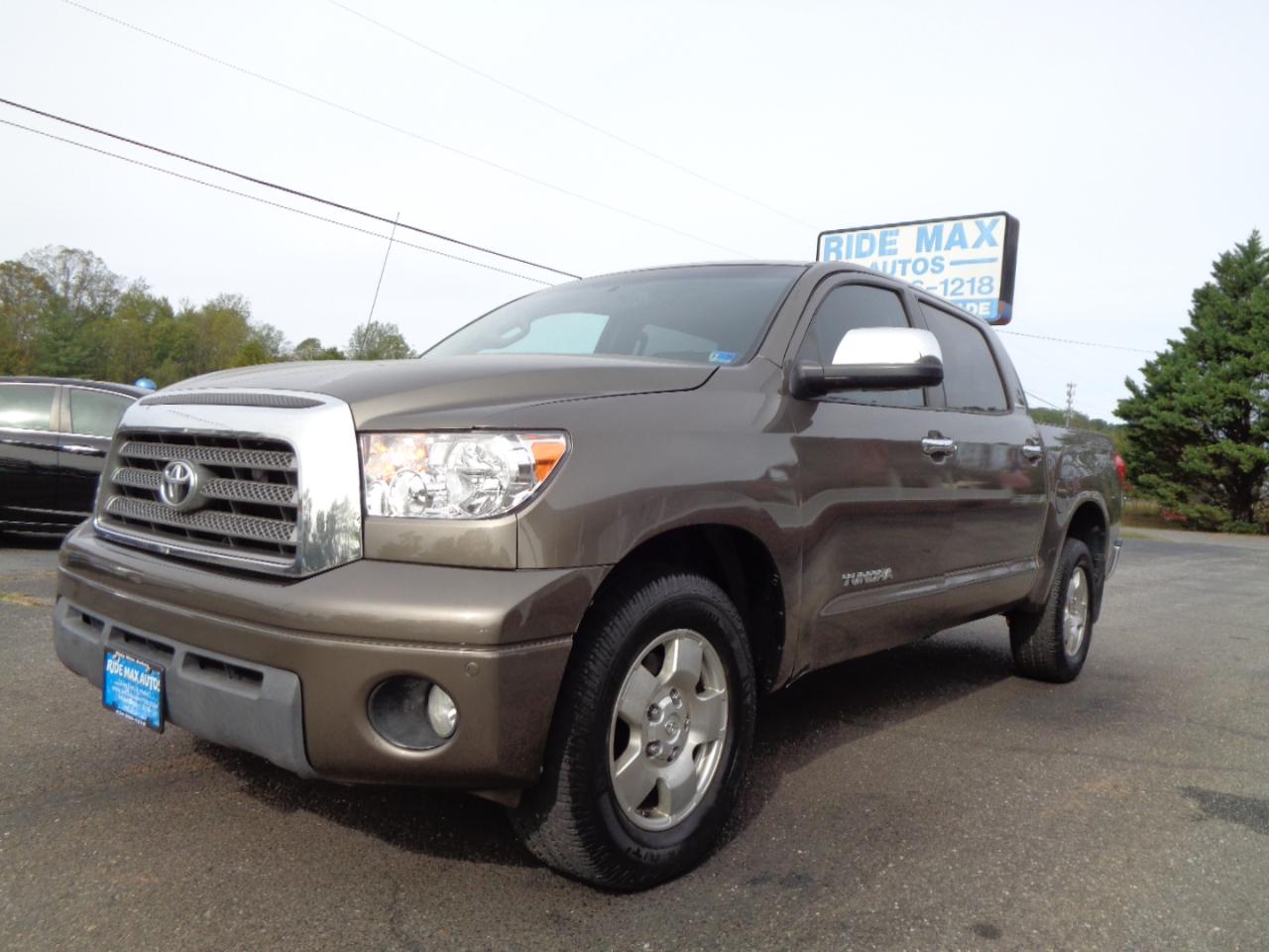 Toyota Tundra 4WD Truck  2008
