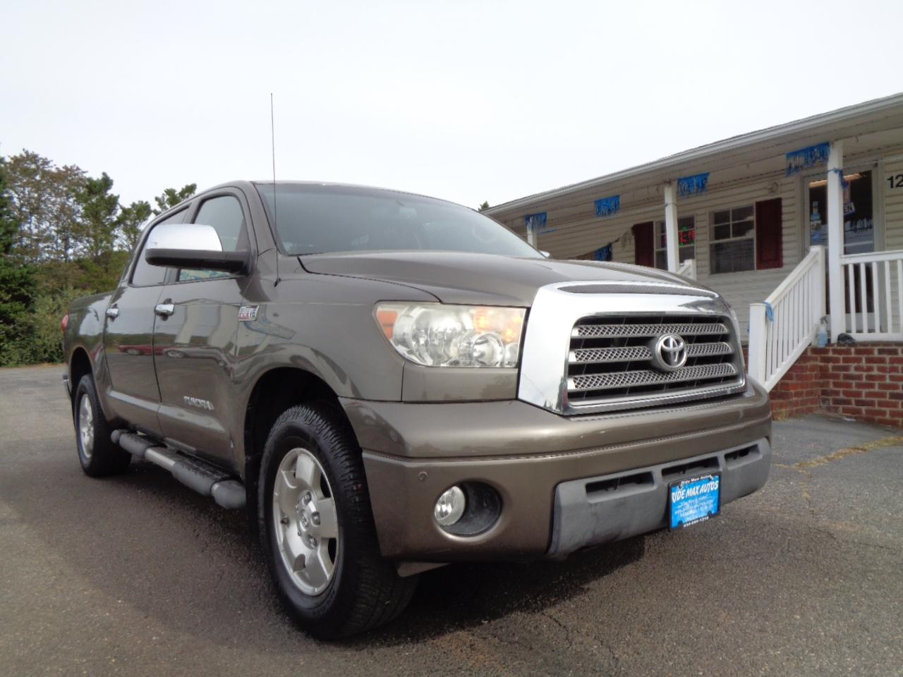 Toyota Tundra 4WD Truck  2008