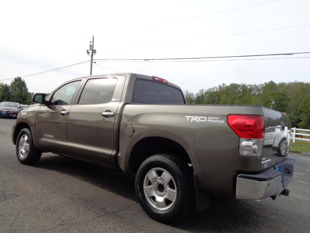 Toyota Tundra 4WD Truck  2008