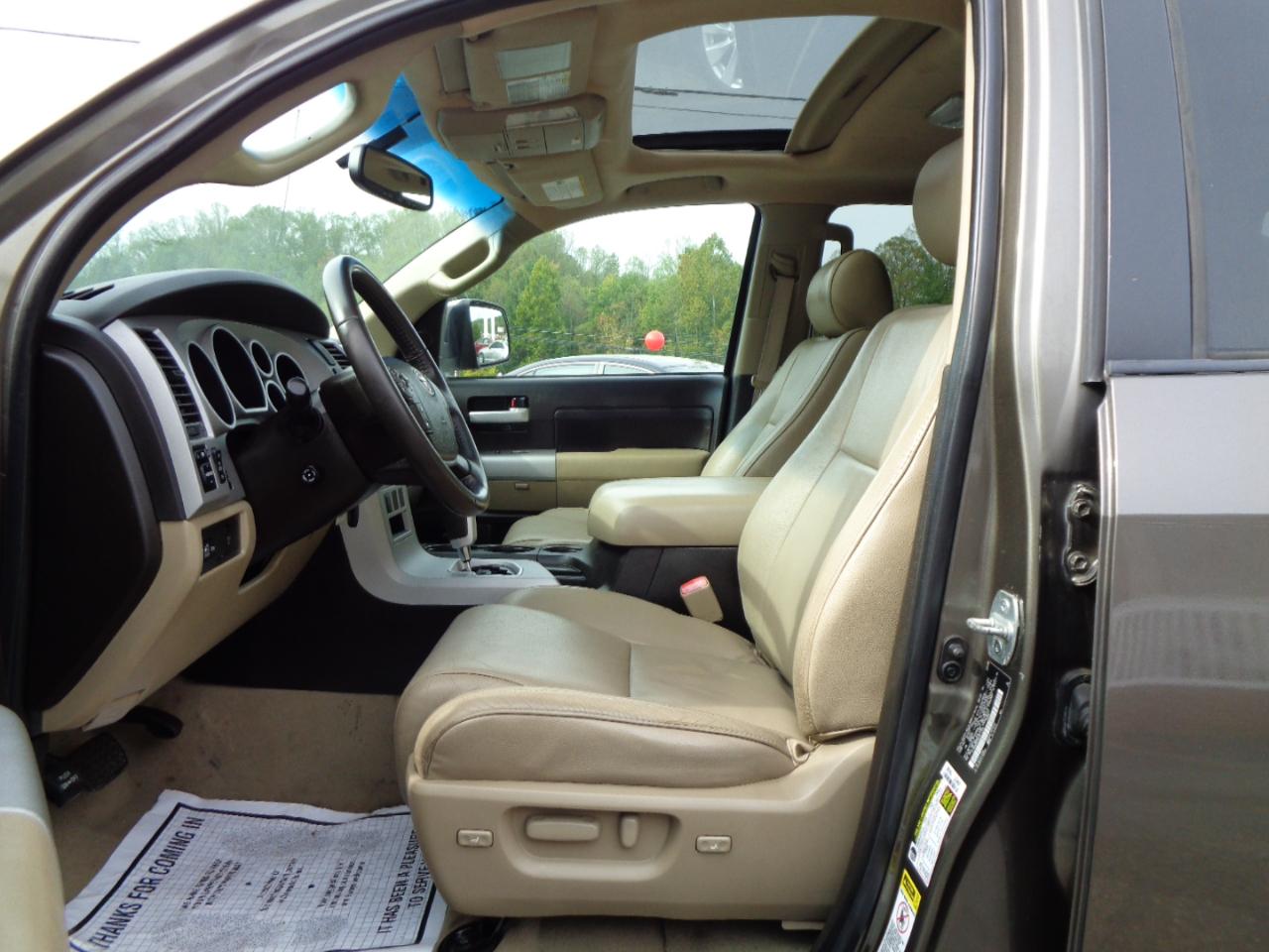 Toyota Tundra 4WD Truck  2008