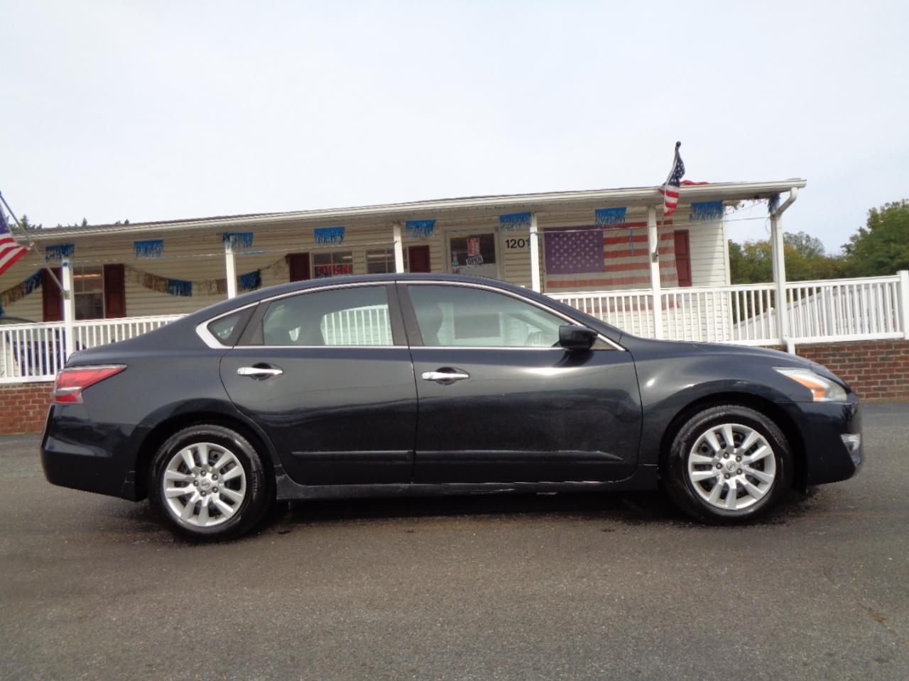 Nissan Altima  2015