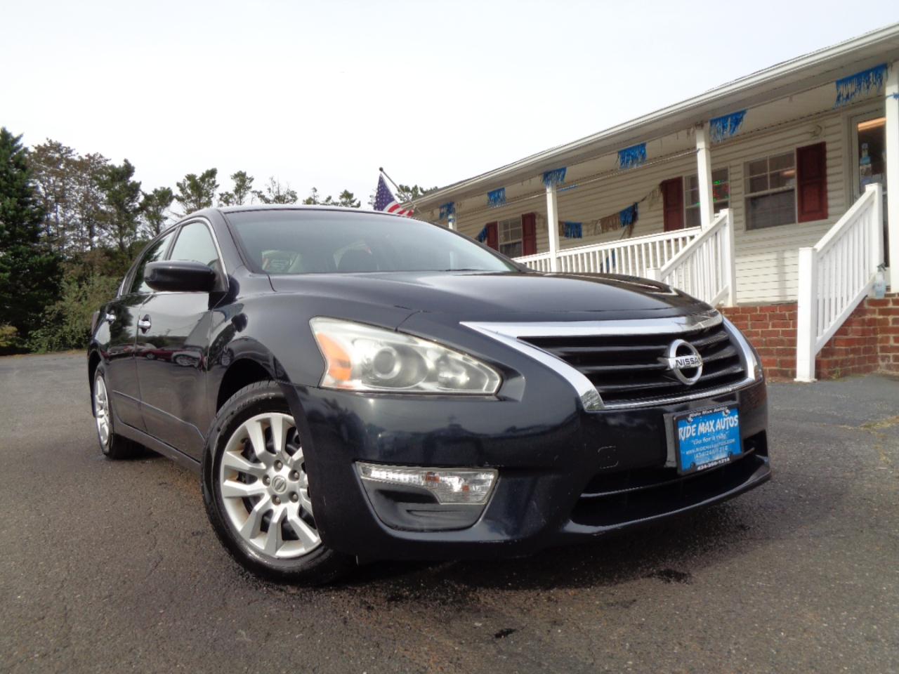 Nissan Altima  2015