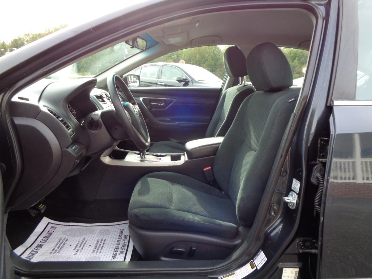 Nissan Altima  2015