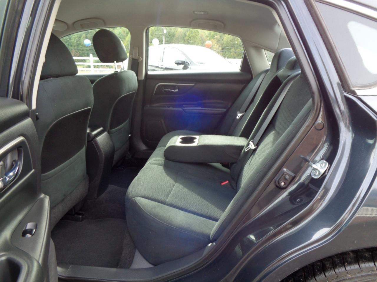 Nissan Altima  2015