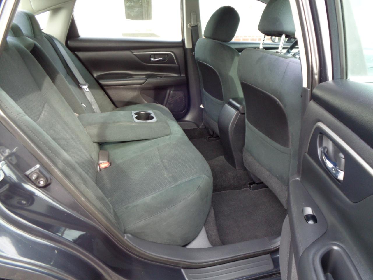 Nissan Altima  2015