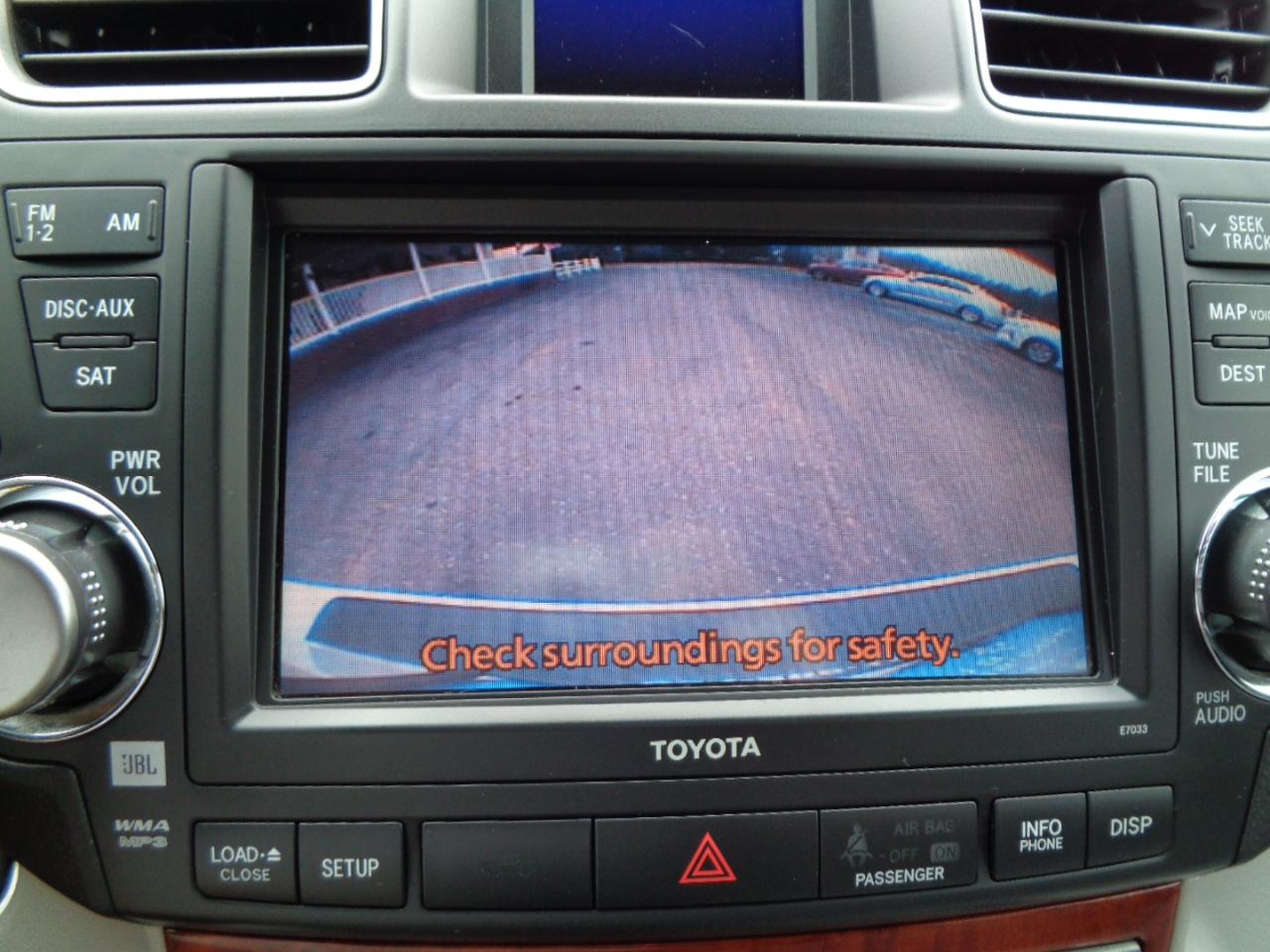 Toyota Highlander  2011