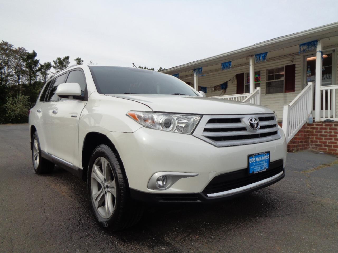 Toyota Highlander  2011