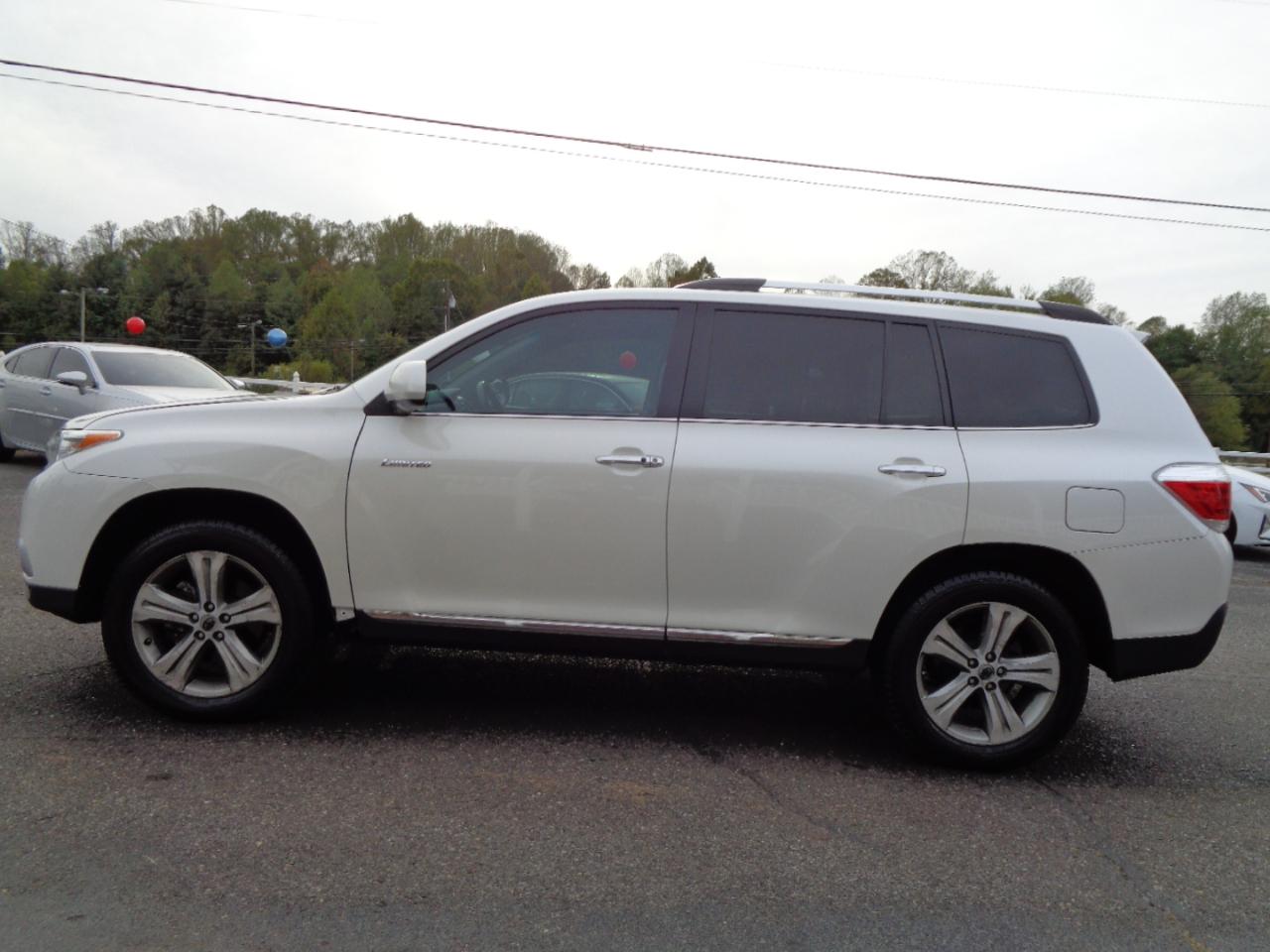 Toyota Highlander  2011