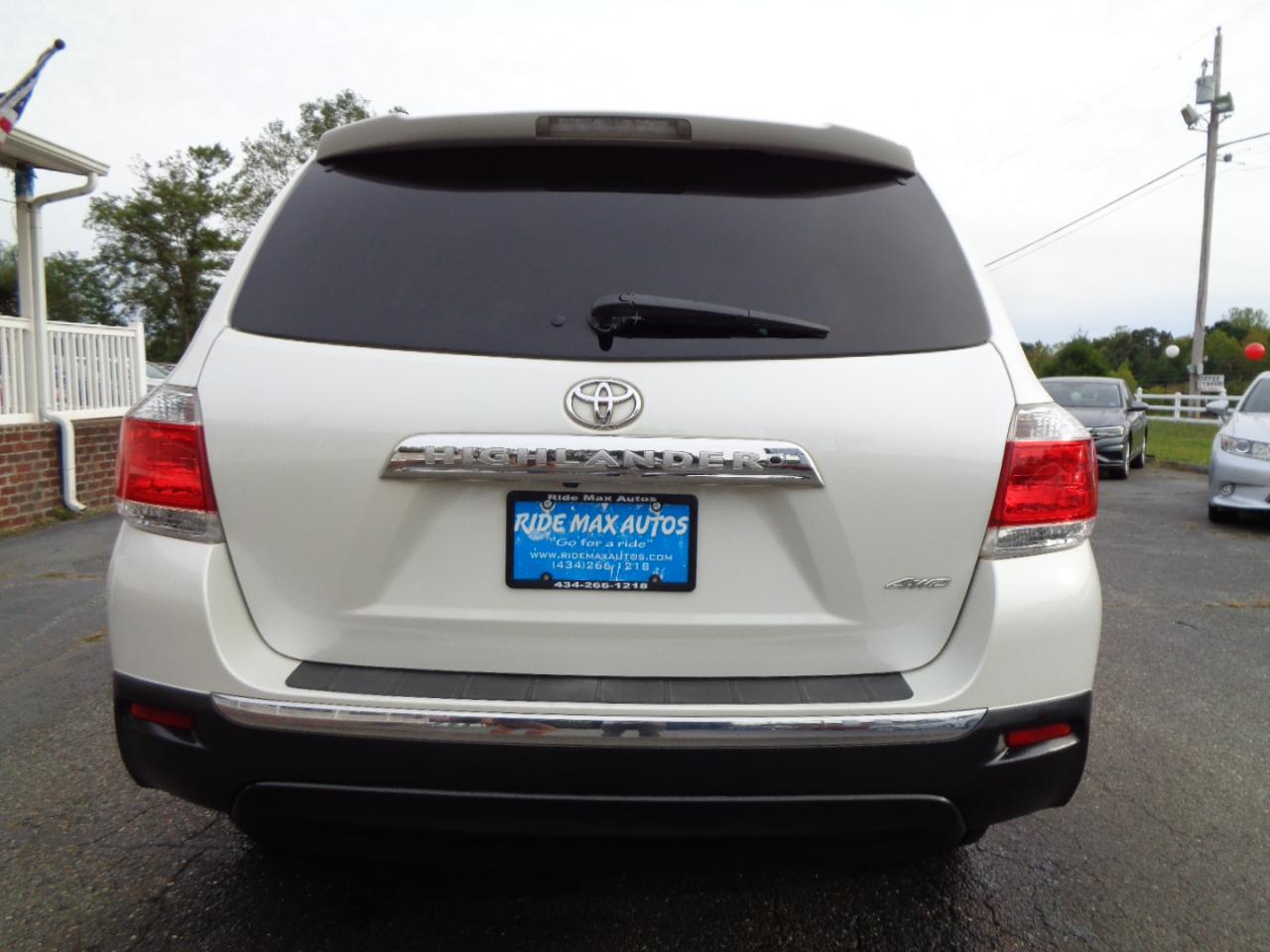 Toyota Highlander  2011