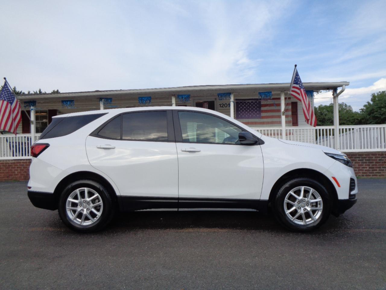 Chevrolet Equinox AWD 4dr LS w/1LS 2024