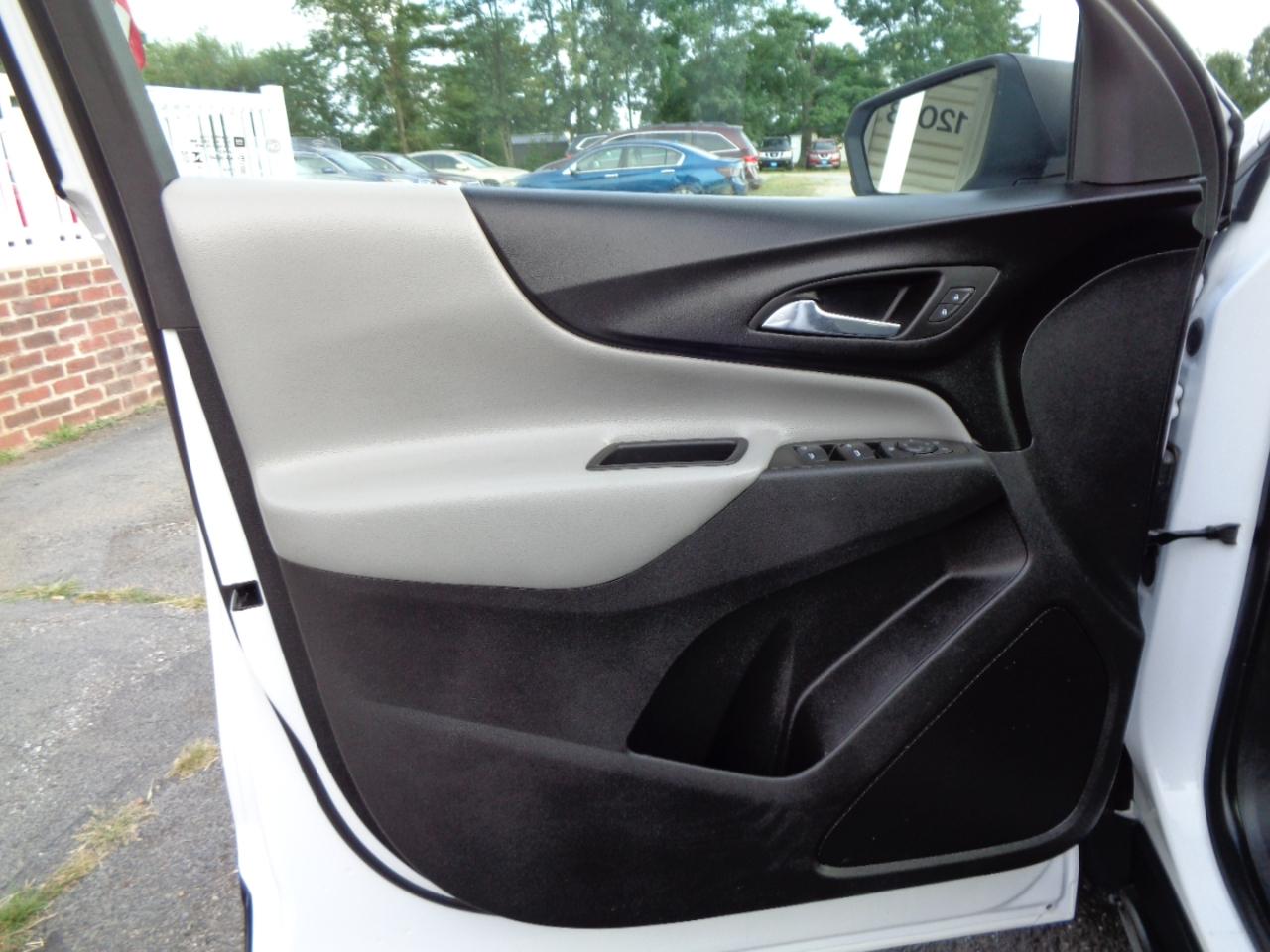 Chevrolet Equinox AWD 4dr LS w/1LS 2024
