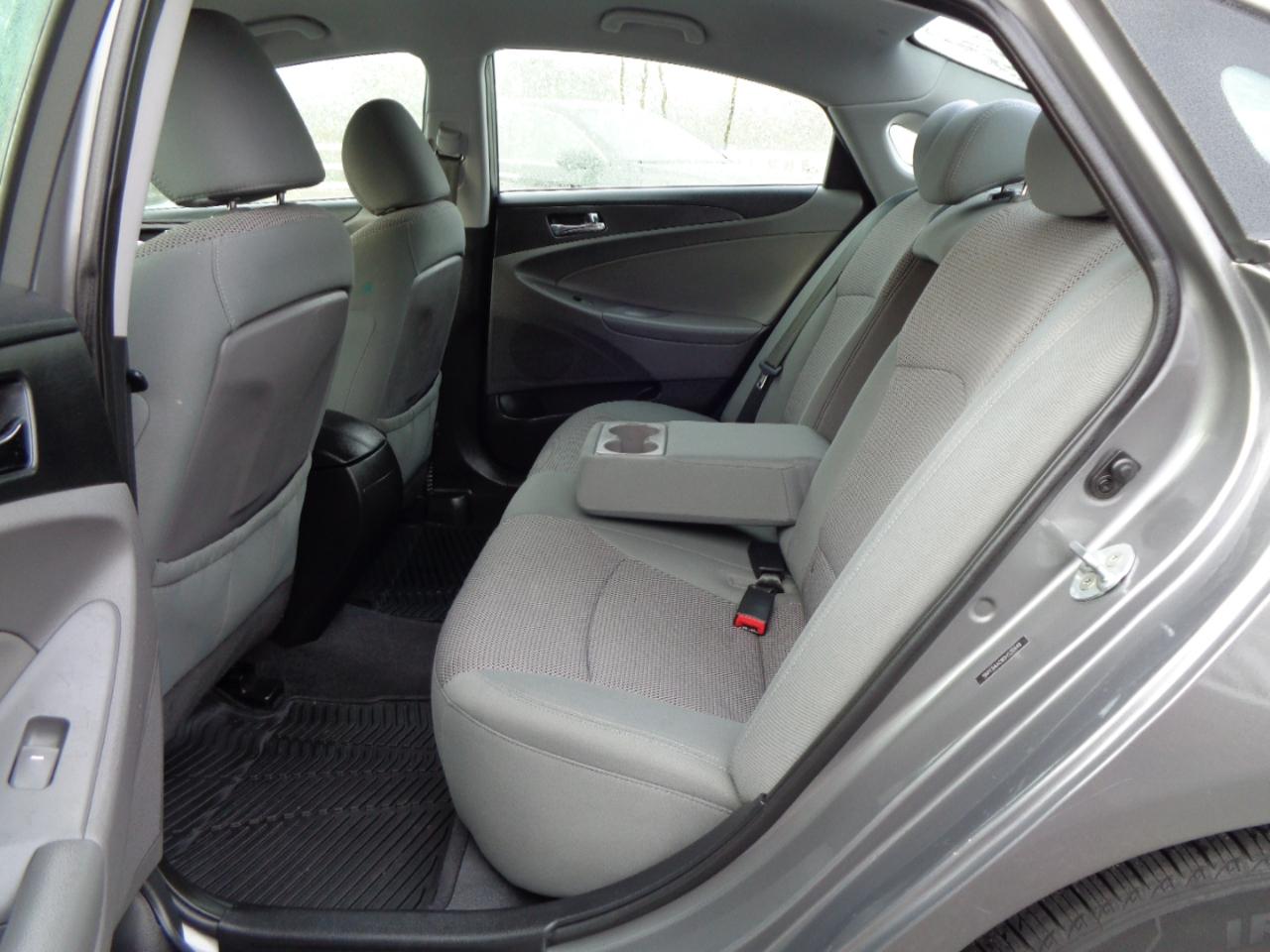 Hyundai Sonata 4dr Sdn 2.4L Auto GLS *Ltd Avail* 2013