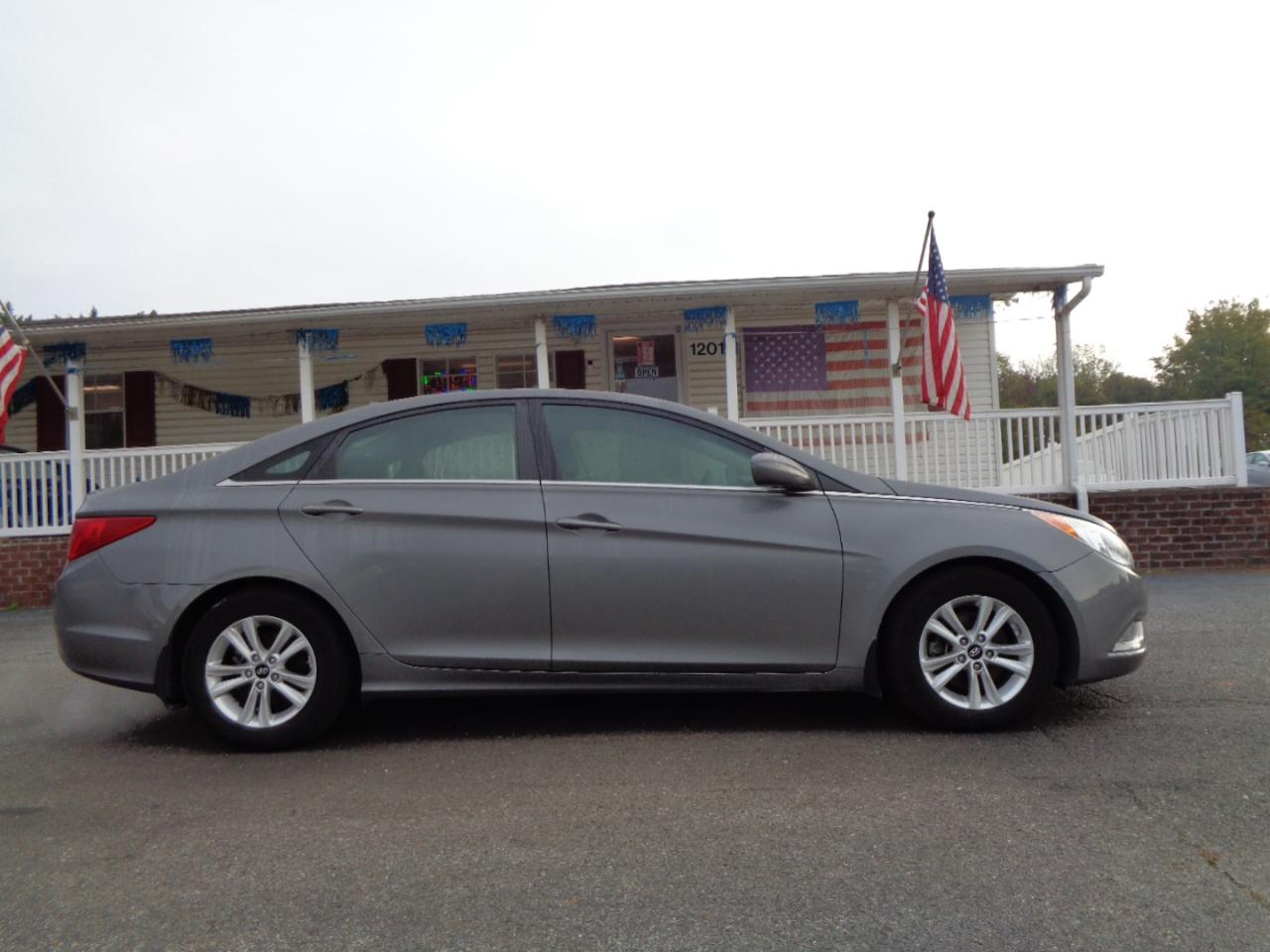 Hyundai Sonata 4dr Sdn 2.4L Auto GLS *Ltd Avail* 2013