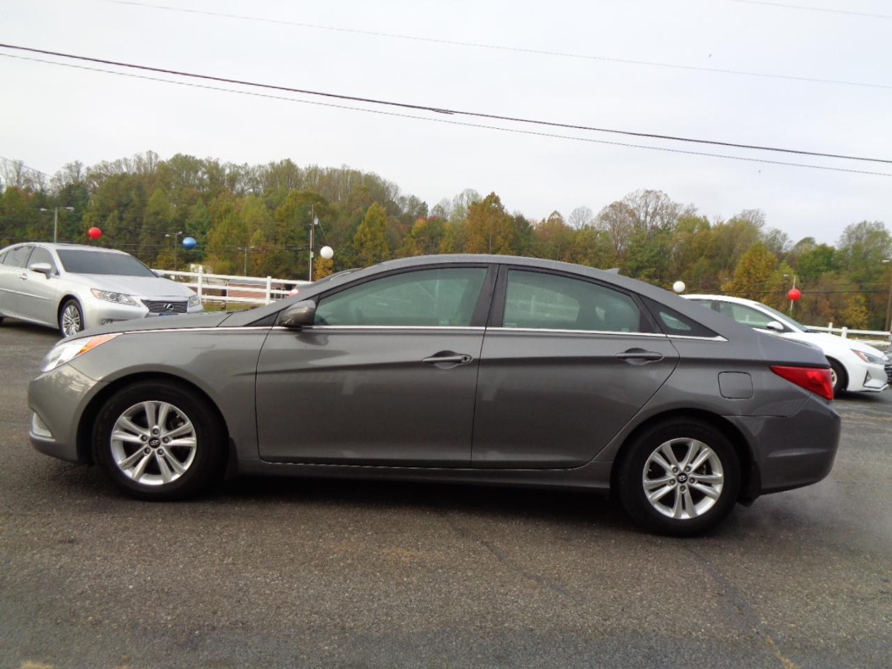Hyundai Sonata 4dr Sdn 2.4L Auto GLS *Ltd Avail* 2013
