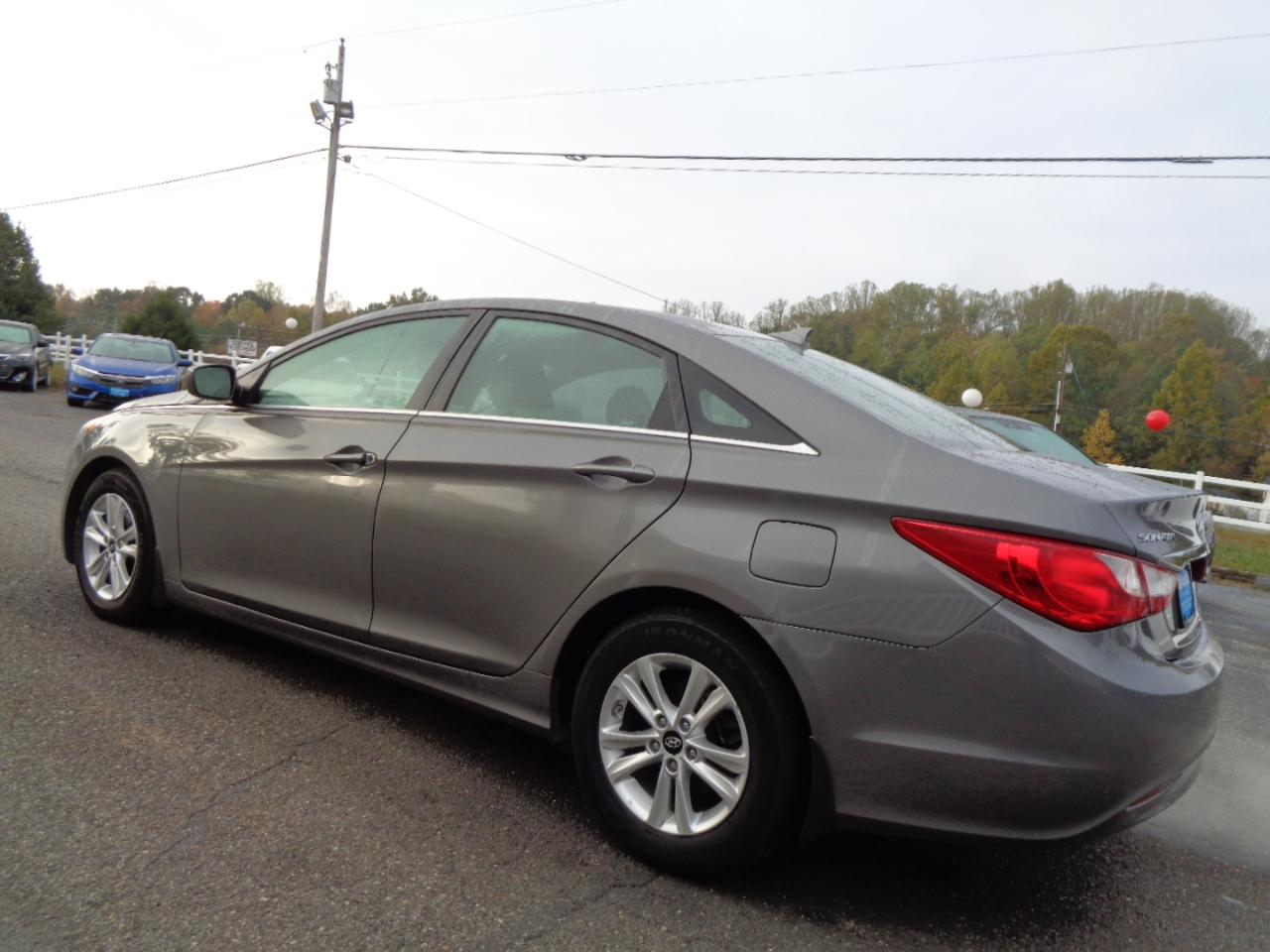 Hyundai Sonata 4dr Sdn 2.4L Auto GLS *Ltd Avail* 2013